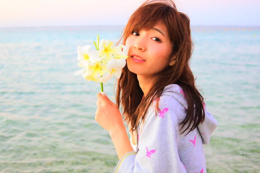 Honoka - Hottest Beer Girl Private Shoot photo 1