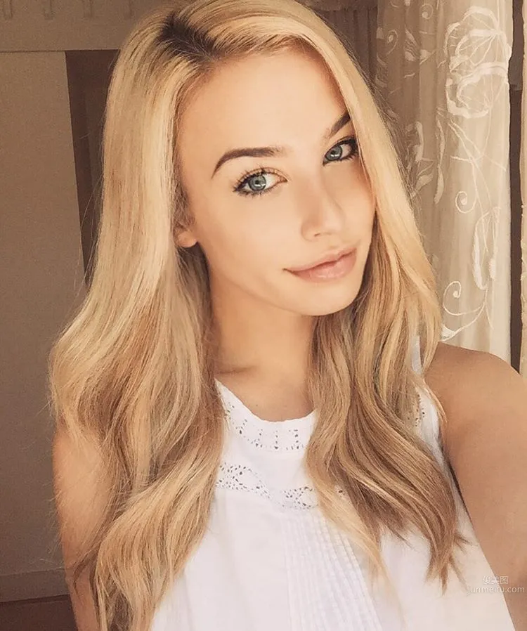 Sophia Phalen Bertolami - Busty Sexy Private Shoot photo 11