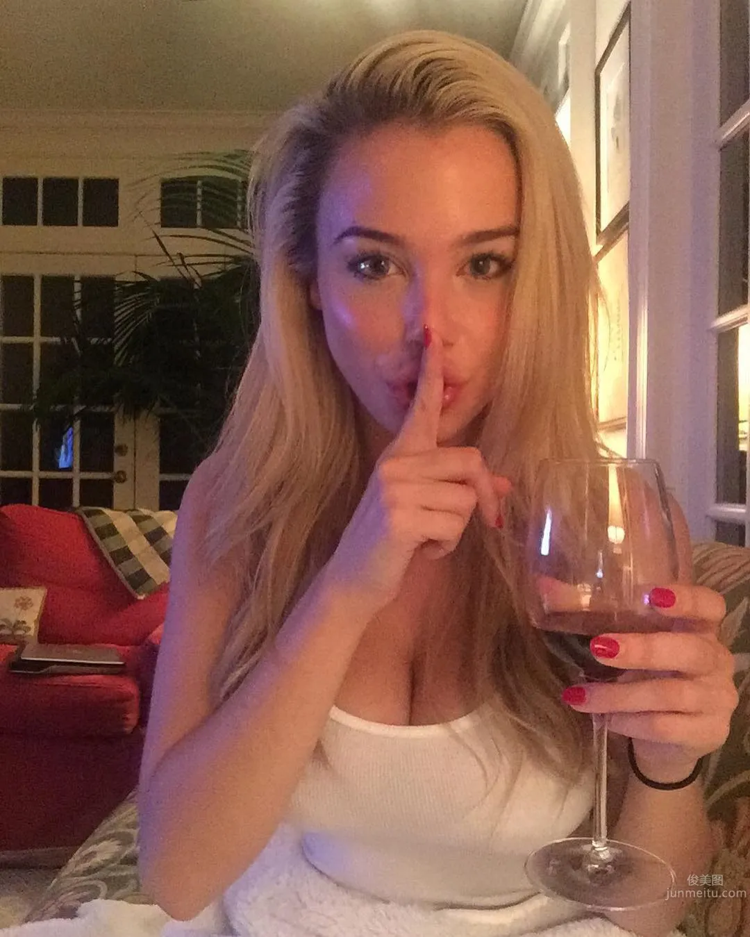 Sophia Phalen Bertolami - Busty Sexy Private Shoot photo 12