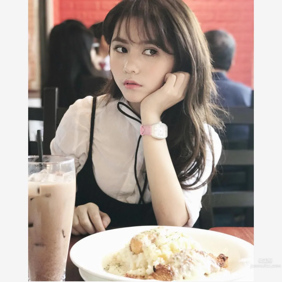 Larine Tang: instagram photo 24
