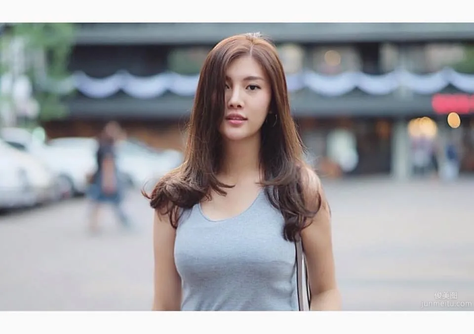 Oravee Luangvibbonporn, Thai Beauty Singer Whose Smile Drives Fans Crazy photo 22