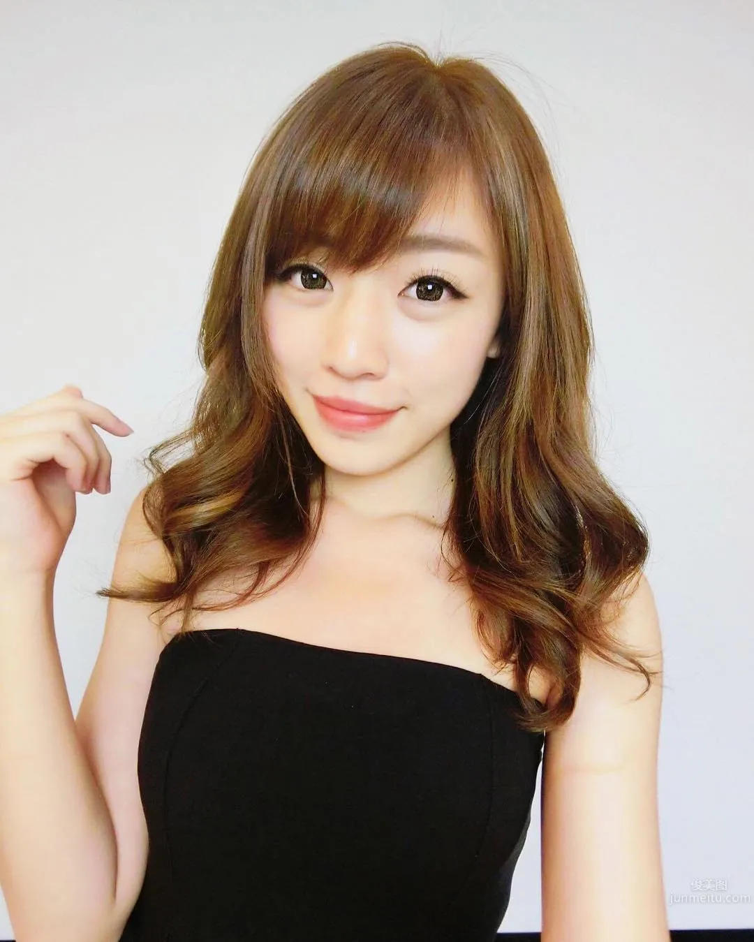 Xie Liqi Kiki, New Zealand Bikini Big Giveaway photo 12