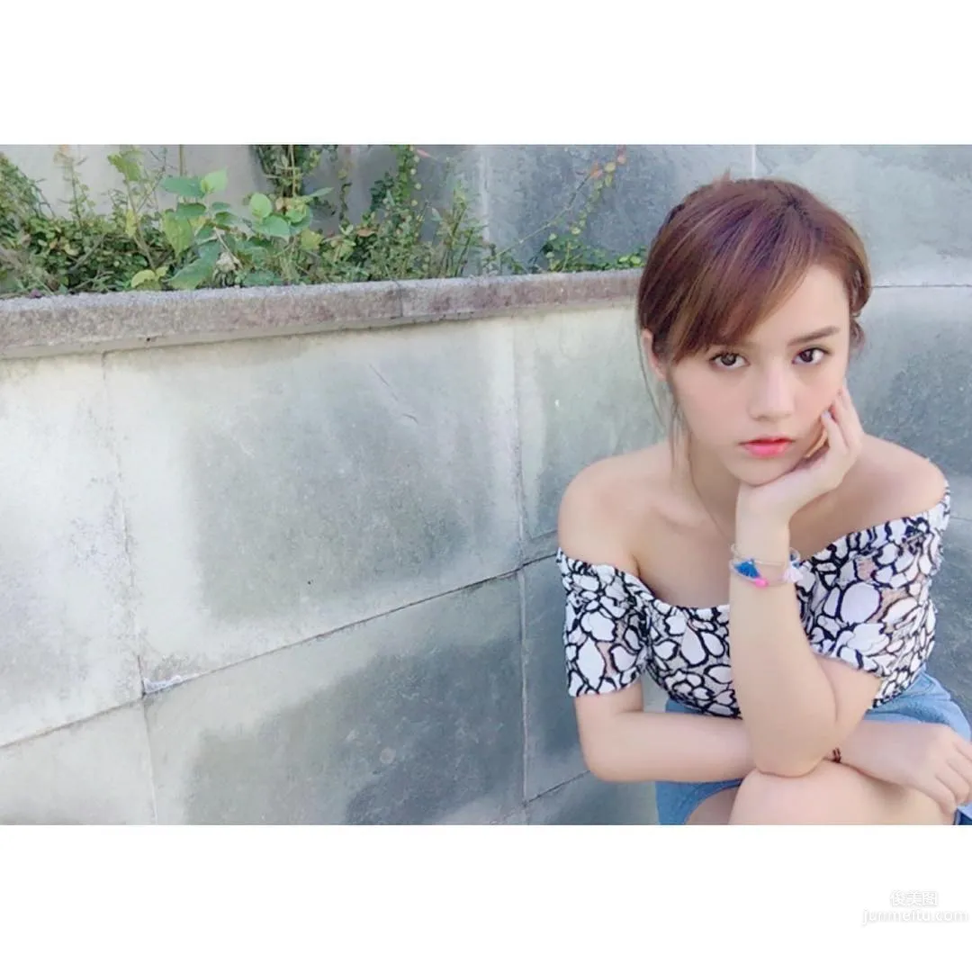 Larine Tang: instagram photo 12