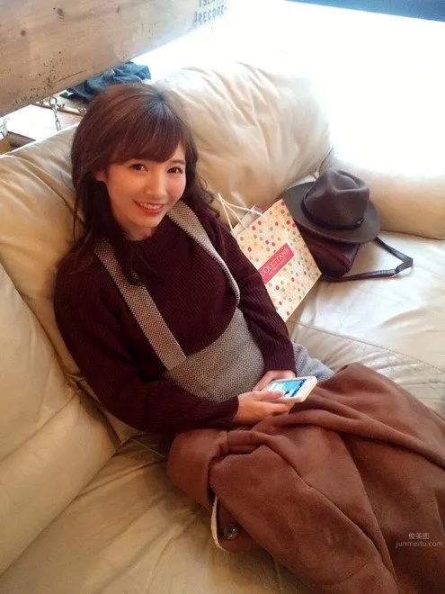 Honoka - Hottest Beer Girl Private Shoot photo 17
