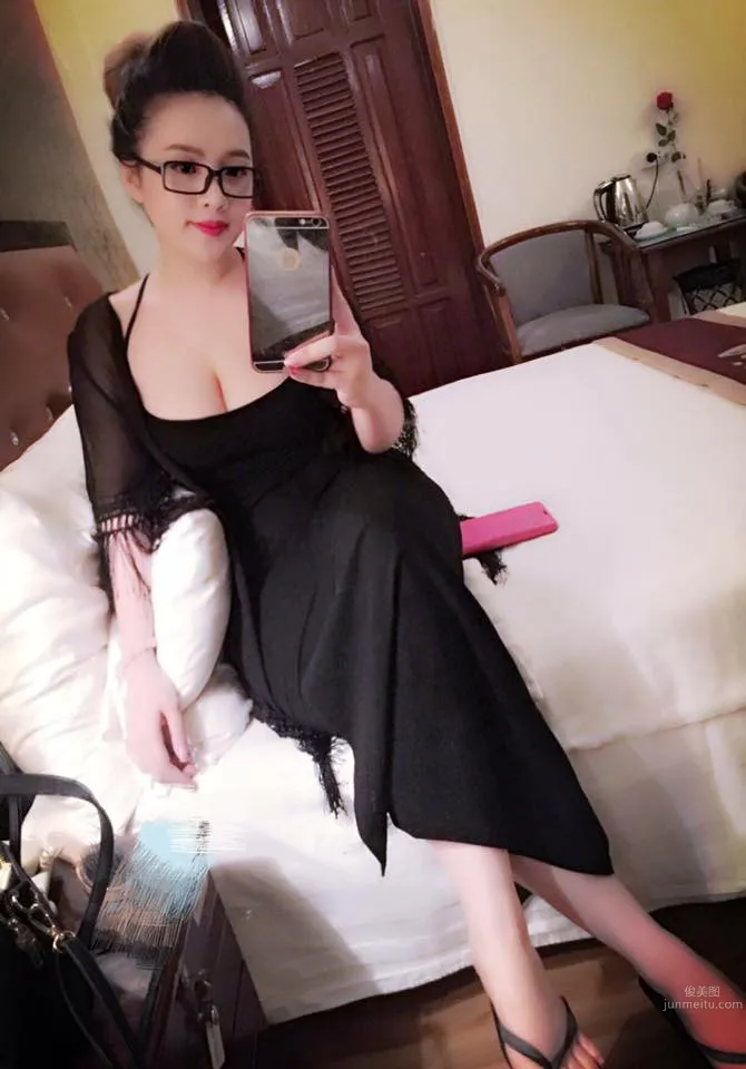 Cao Giang - These Heavy Breasts Do Not Need to Be Squeezed at the Base photo 20
