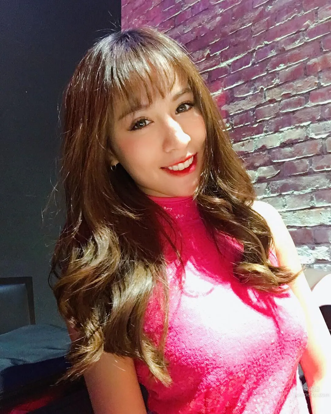 Julie Xinyi, Chinese-Thai Mixed-Race, A Super Hot Taiwan Beauty photo 25