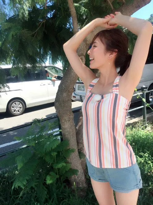 Honoka - Hottest Beer Girl Private Shoot photo 24