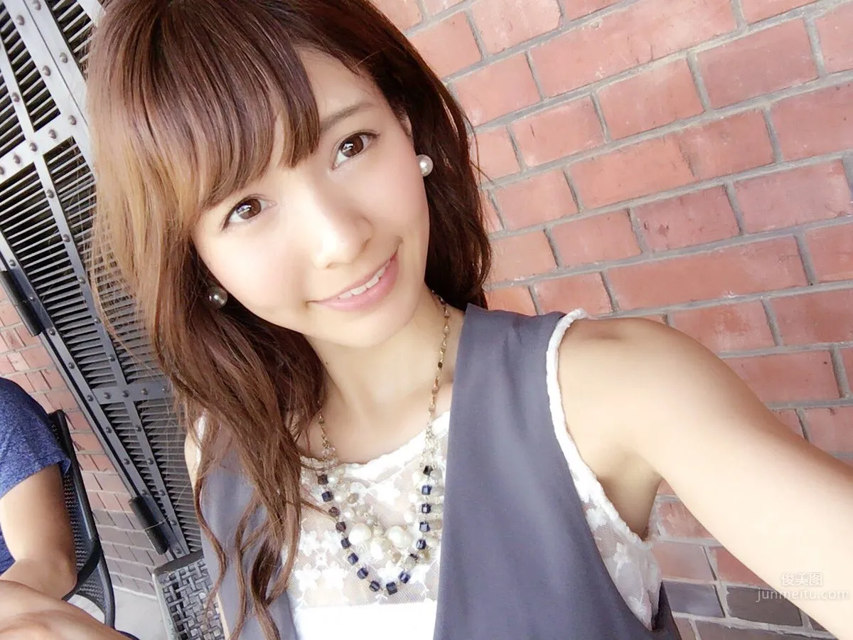 Honoka - Hottest Beer Girl Private Shoot photo 18