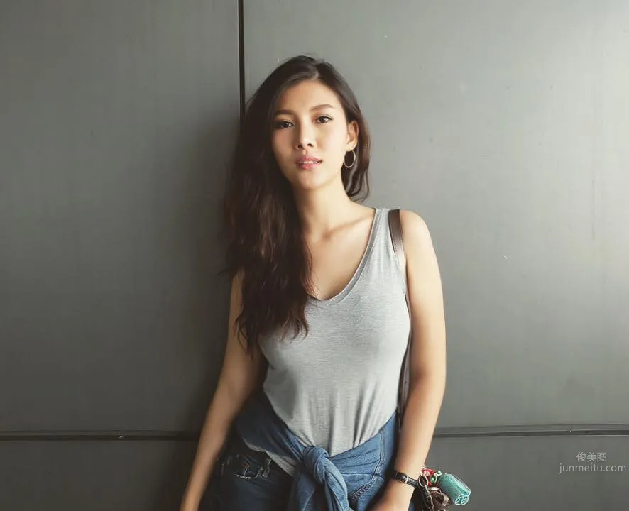 Oravee Luangvibbonporn, Thai Beauty Singer Whose Smile Drives Fans Crazy photo 21