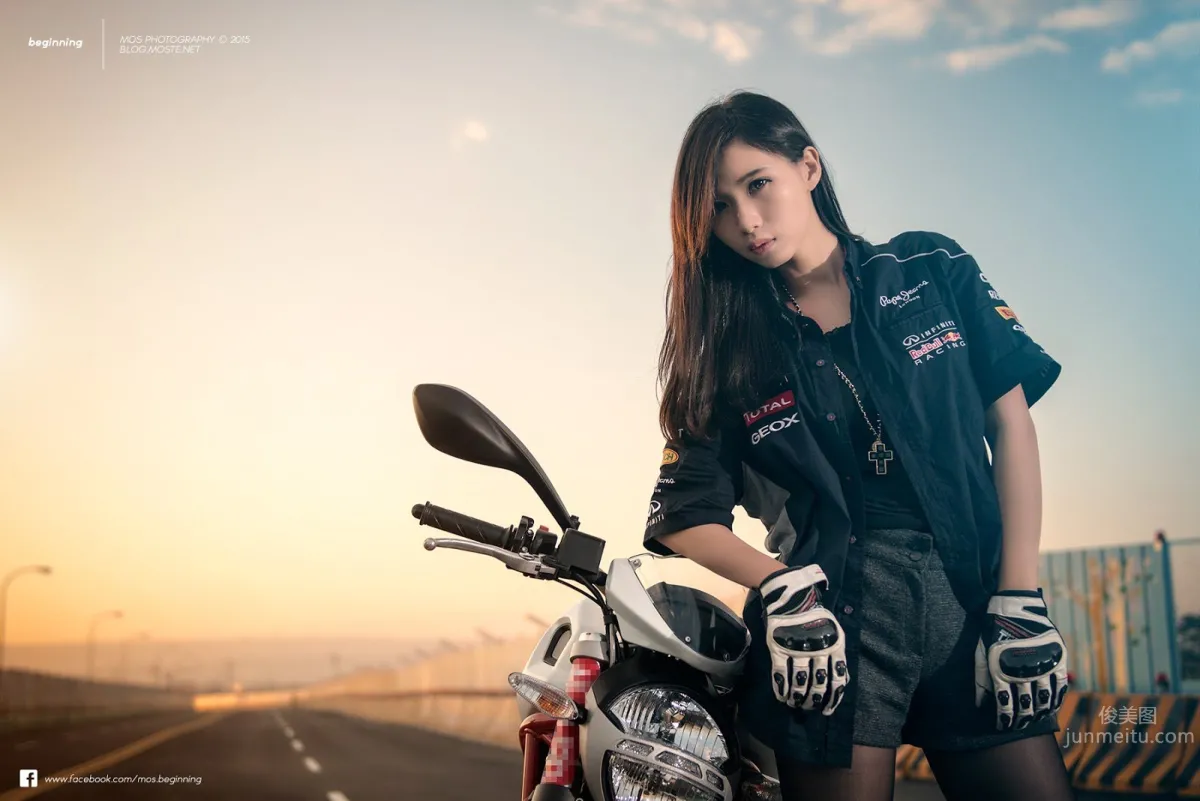 Ti Ti Yang, Heavy Motorcycle and Beauty Photo Collection photo 15
