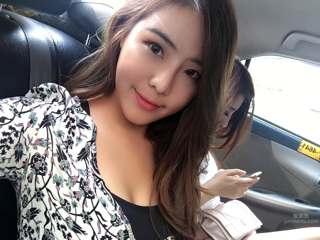 Stephanie Teh - PTT Beauty Board Exploded with High-Face-Value Boss Lady photo 17