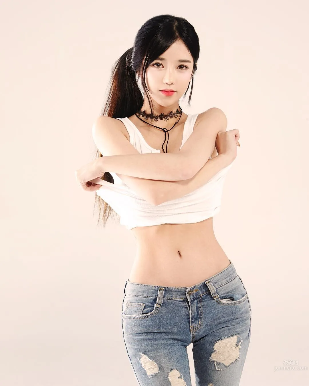 Dream Goddess Lee Soo Bin, IG Explodes Again with Unscientific Private Shoot photo 33