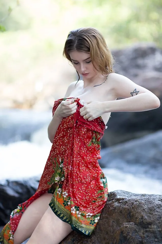 Jessie Vard - Super Sexy Outdoor Photo Set photo 14