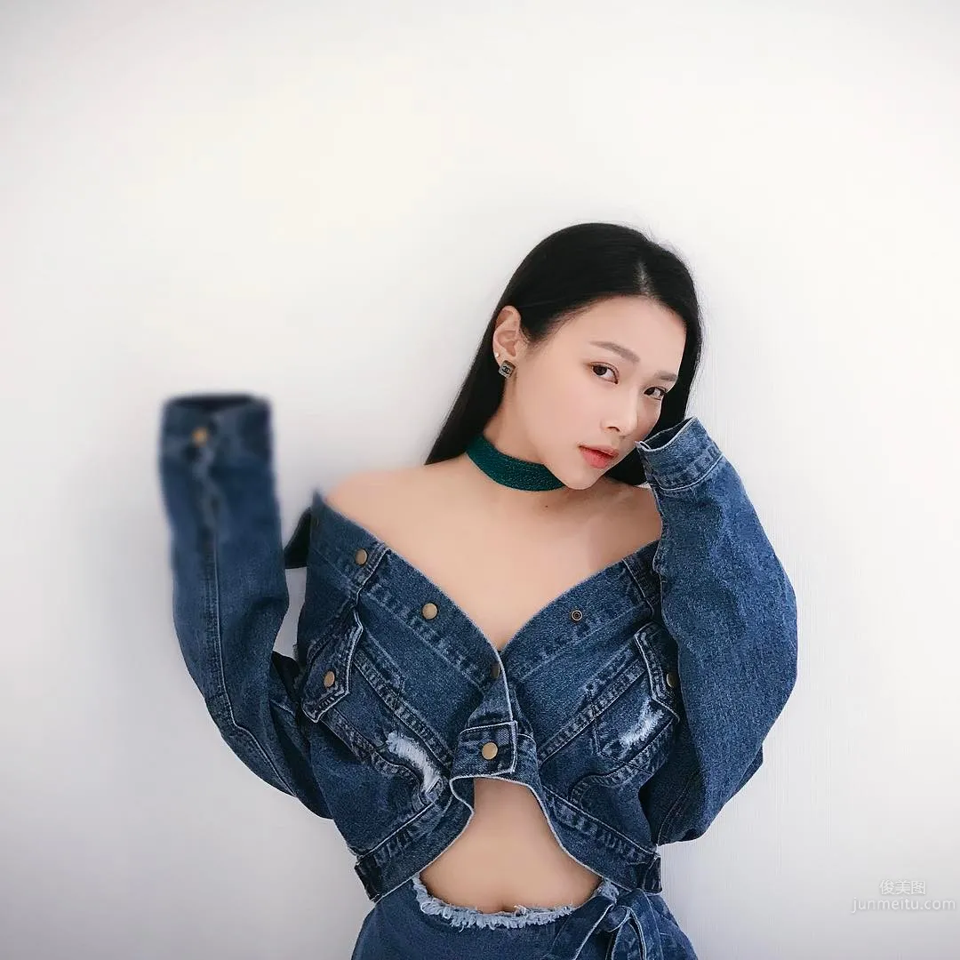 蔚雨芯(劉嘉麗)- 性感曬身材美圖 8