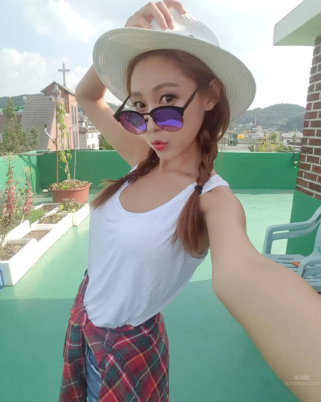金泰熙(꽃태희)- 南韩美艳车模身材脸蛋超棒_0