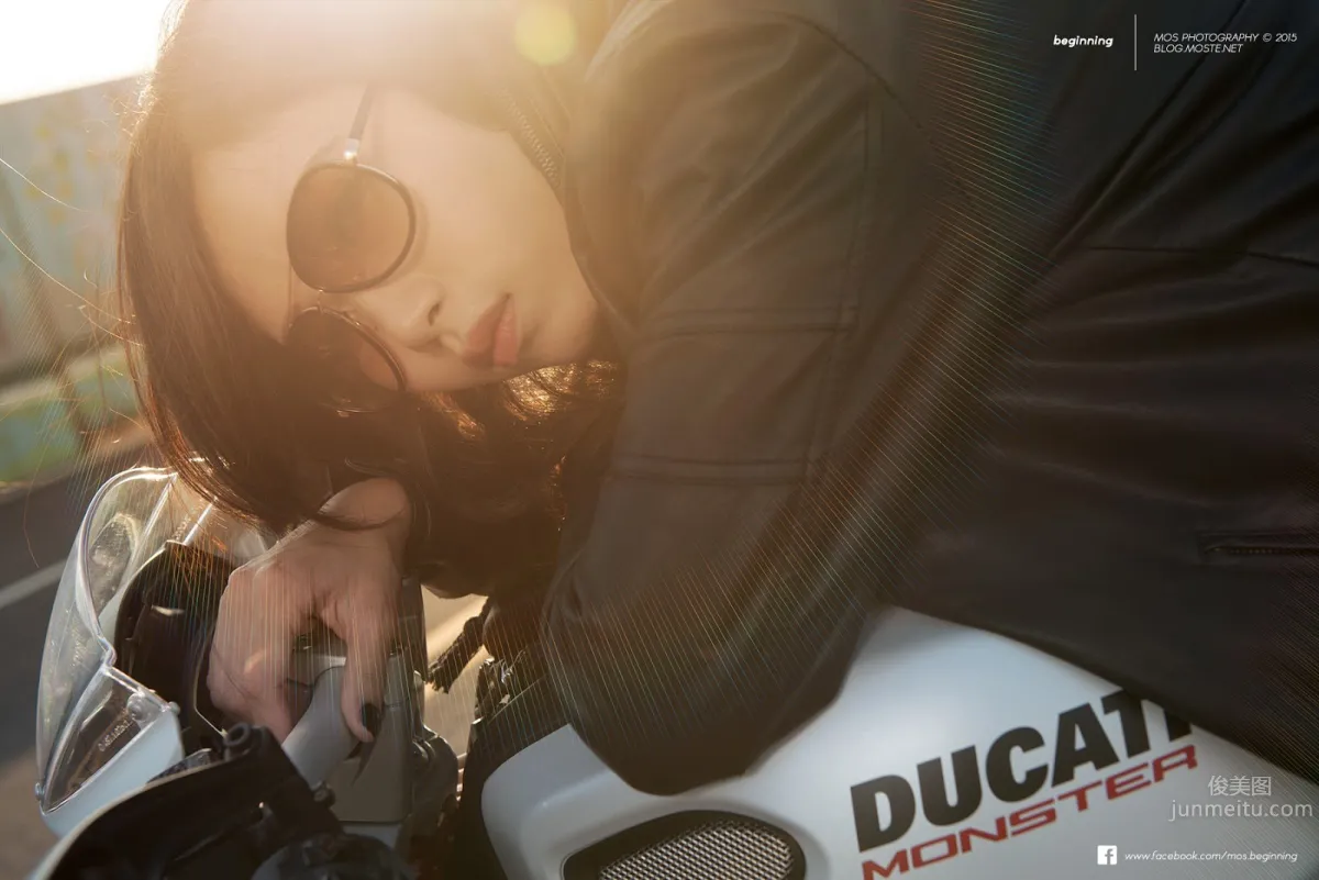 Ti Ti Yang, Heavy Motorcycle and Beauty Photo Collection photo 12