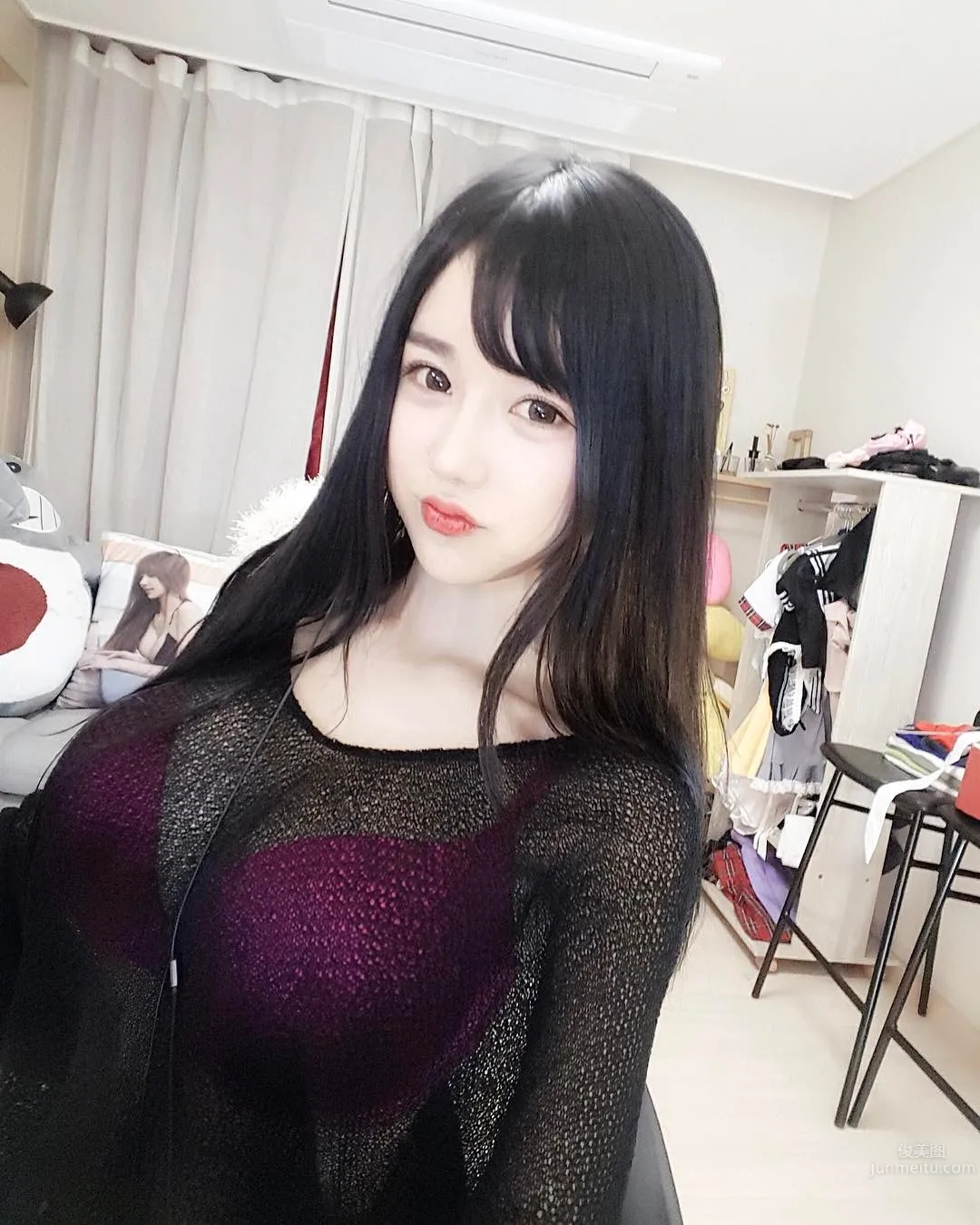 Dream Goddess Lee Soo Bin, IG Explodes Again with Unscientific Private Shoot photo 43