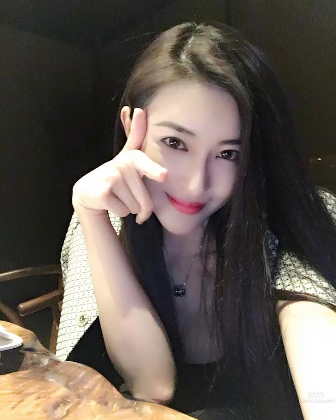 Jessica Hkusau, Elegant Legs Goddess with a Great Figure photo 14
