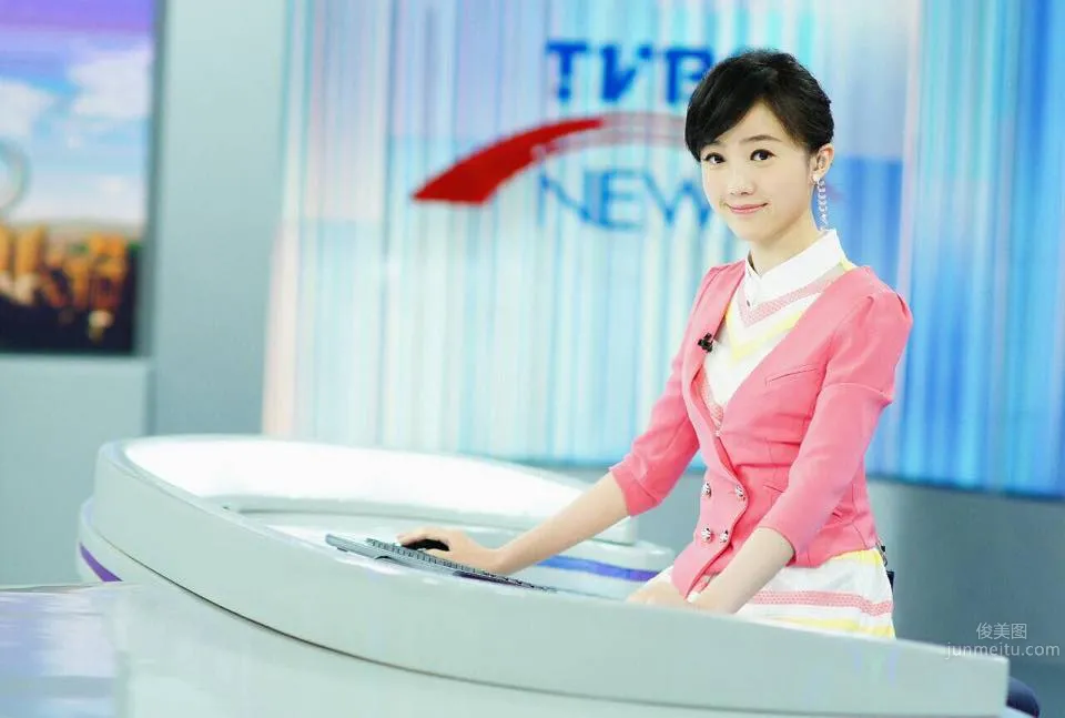 蔡宜静- TVBS人气女主播FB私房照_0