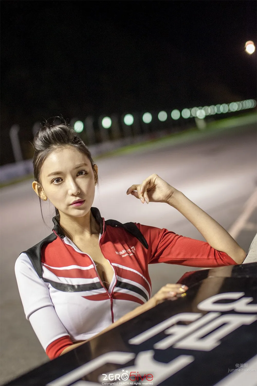 架景- 南韓美女賽車女郎清爽寫真 33