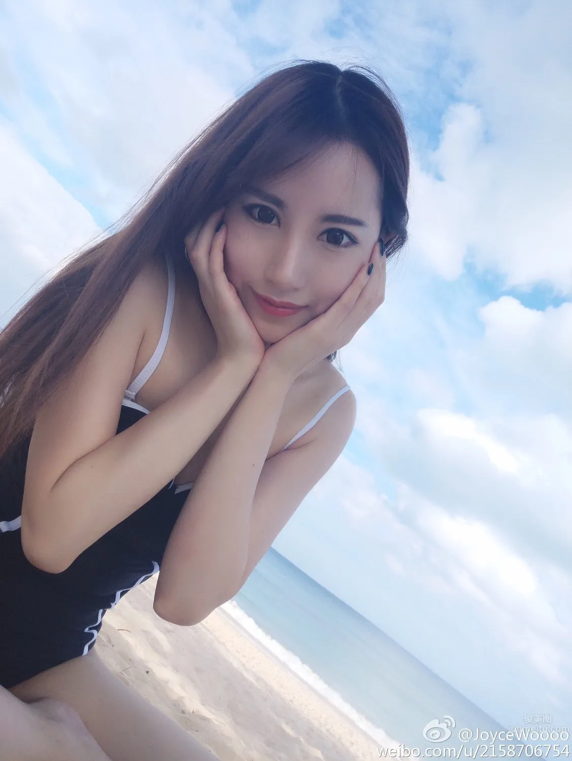 Wu Shiyi, Dance Elf and Karaoke Queen photo 1