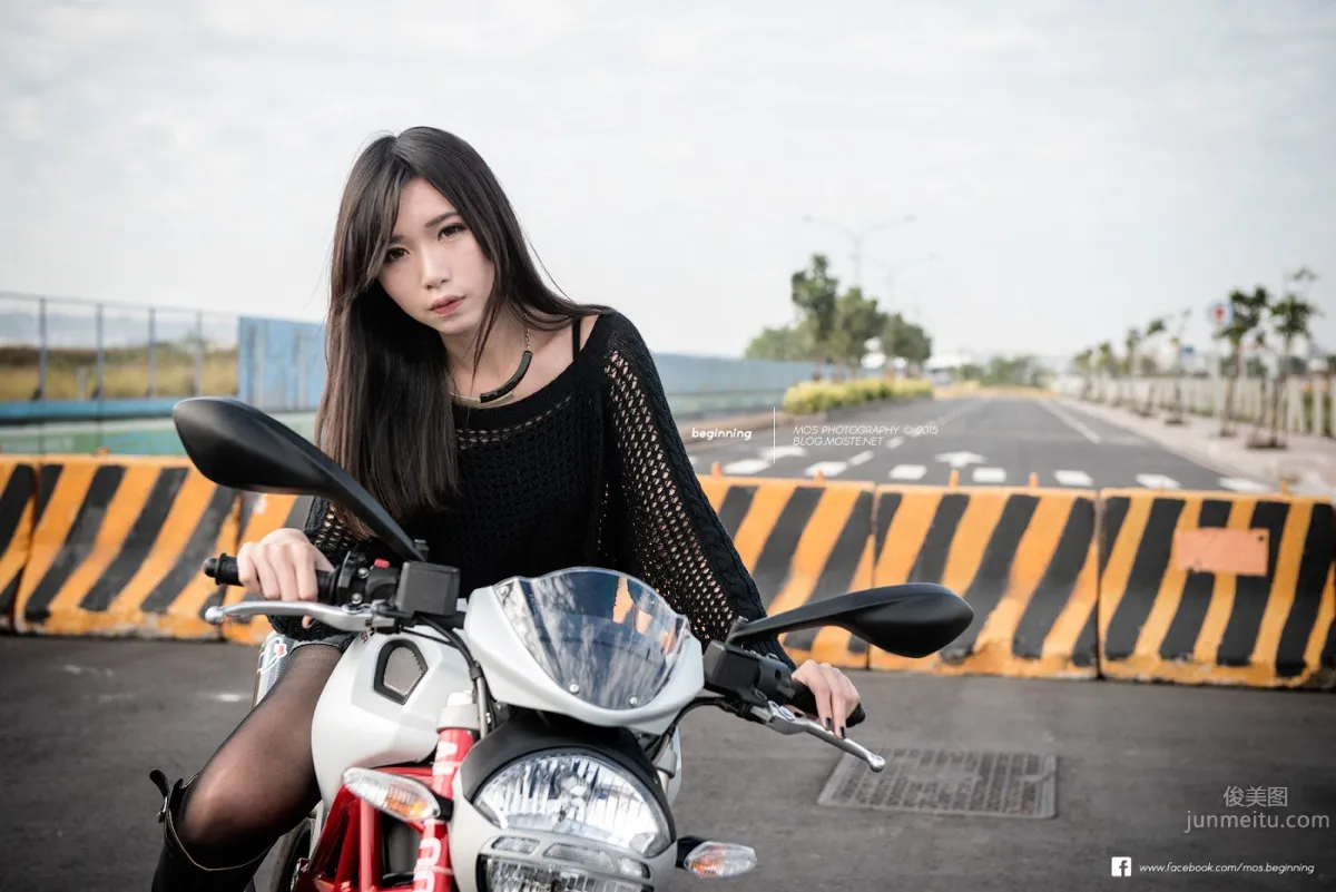Ti Ti Yang, Heavy Motorcycle and Beauty Photo Collection photo 2