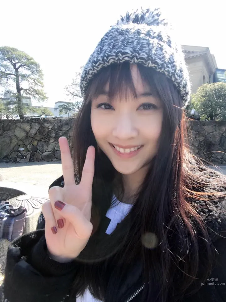 Eva Lee: No. 1 photo 15
