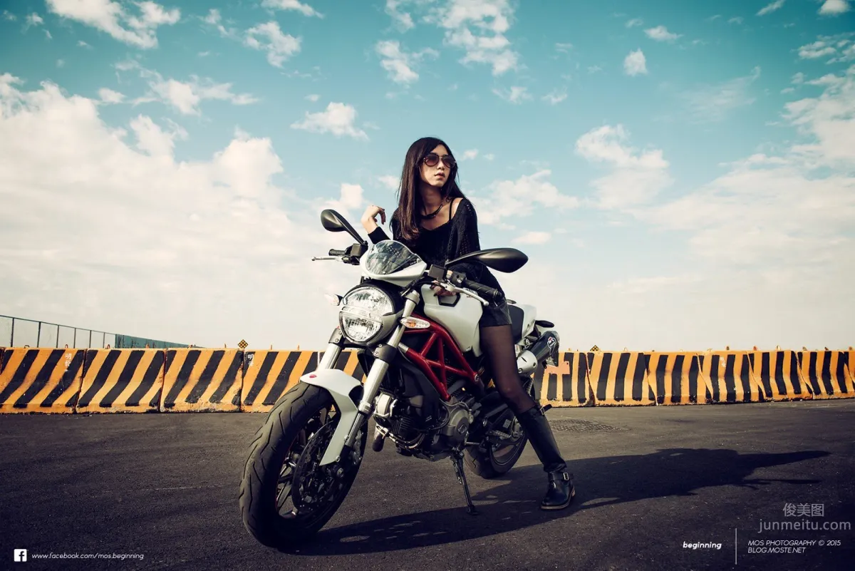 Ti Ti Yang, Heavy Motorcycle and Beauty Photo Collection photo 4
