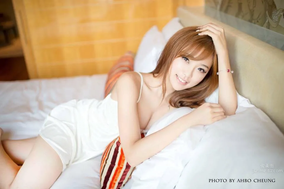 CACA卡卡儿- 清新又性感的大眼「邻家女孩」_3