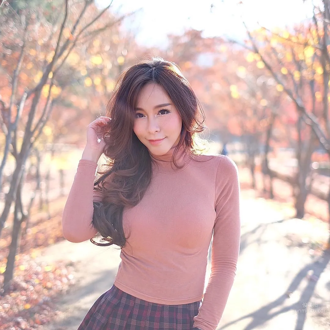 Skykiki Jung, Loves to Tempt You with Her Huge Breasts photo 36