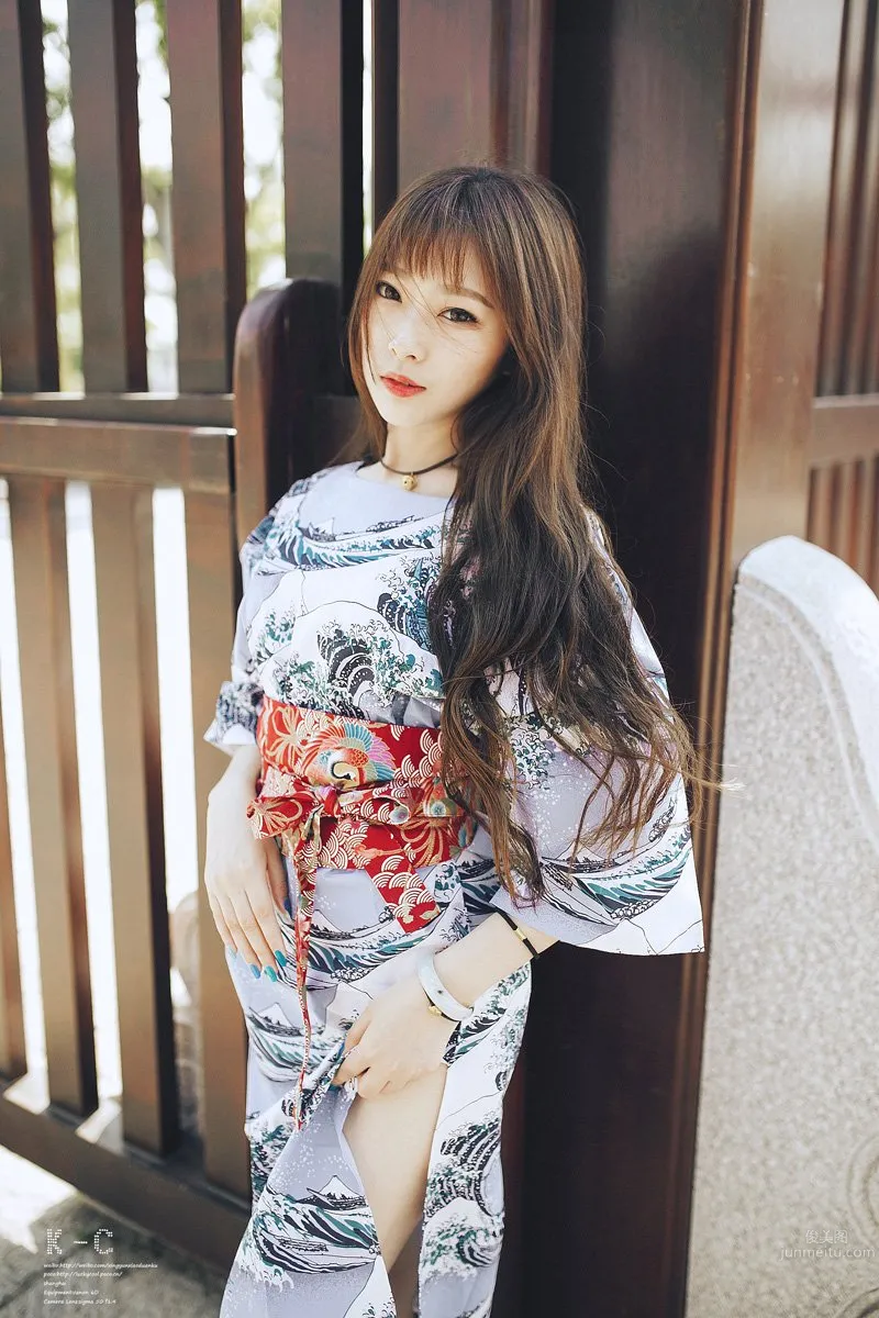 Wu Jiabao, Outdoor Kimono and Bathroom Lingerie Photos photo 11