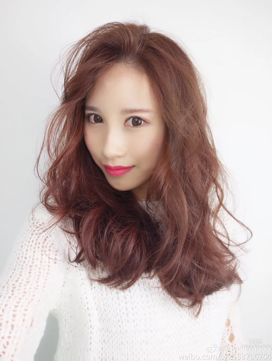 Wu Shiyi, Dance Elf and Karaoke Queen photo 7