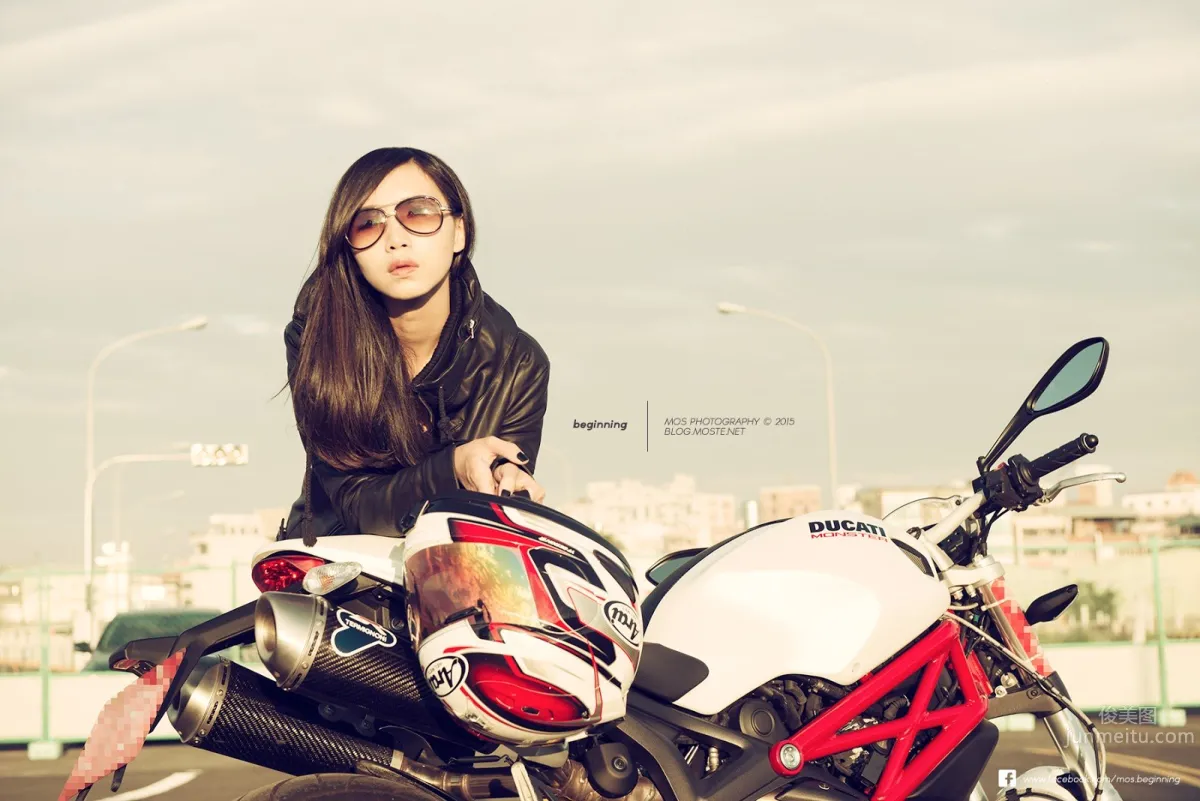 Ti Ti Yang, Heavy Motorcycle and Beauty Photo Collection photo 18
