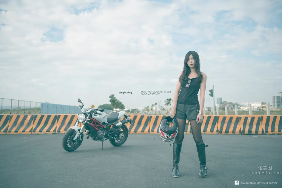 Ti Ti Yang, Heavy Motorcycle and Beauty Photo Collection photo 20