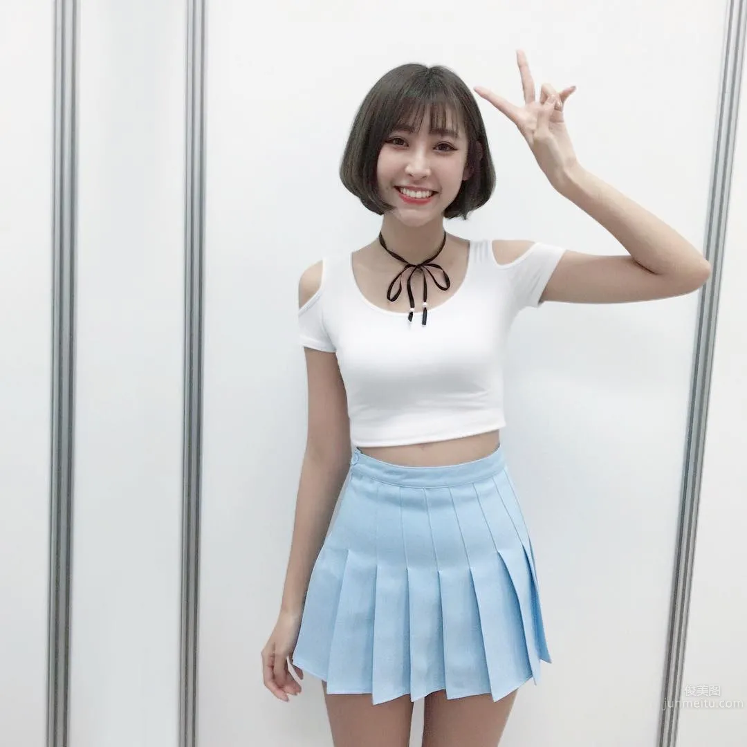 Ikea Tsai - Private Photos of the Female Lead in the Savvy Underwear Commercial photo 12