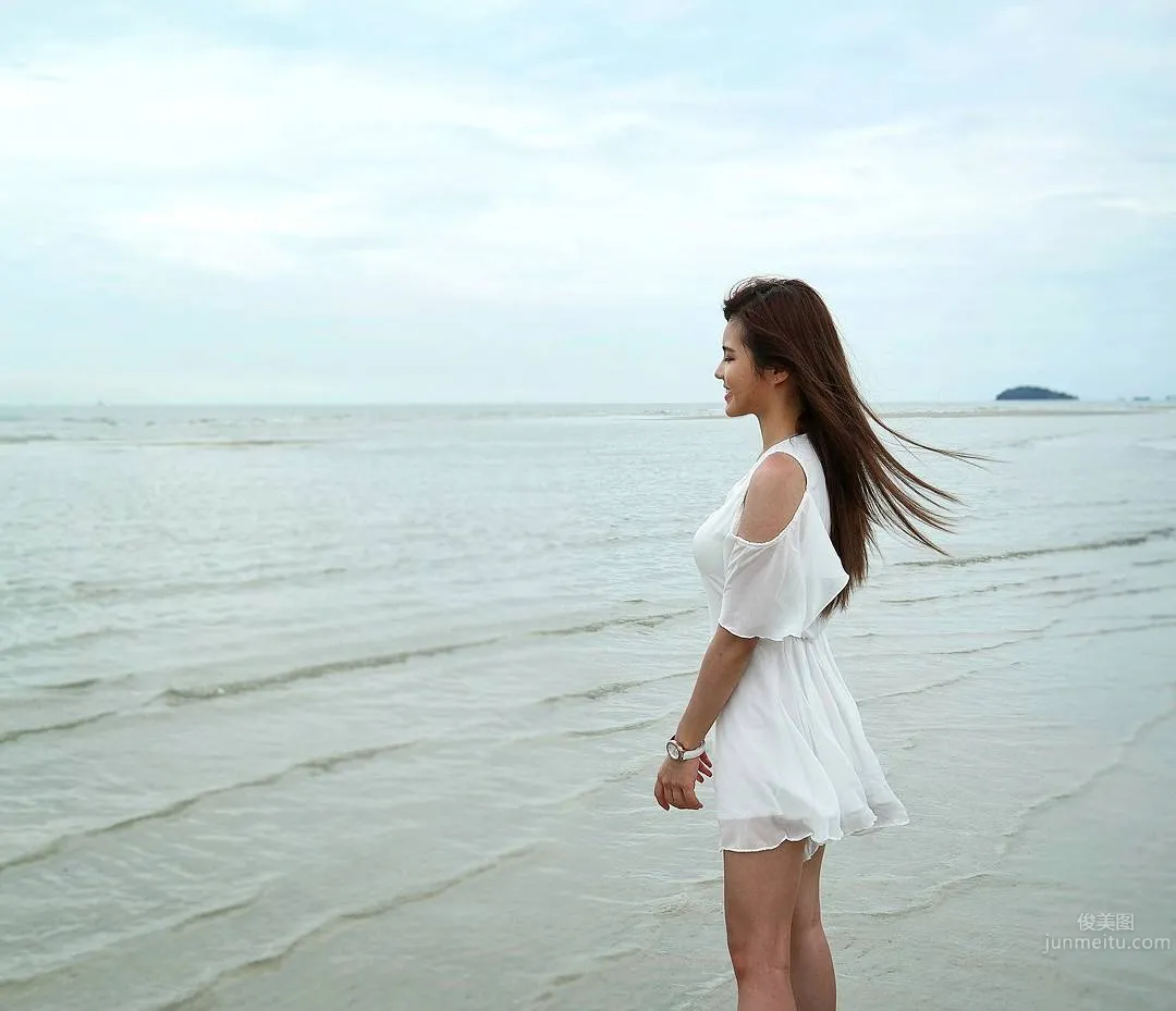 庞捷忆(Jieyi Pong)- 马来西亚超胸才女私房照_2