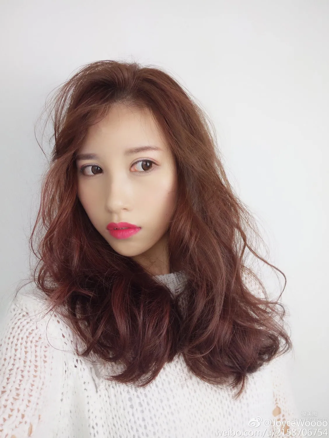 Wu Shiyi, Dance Elf and Karaoke Queen photo 8