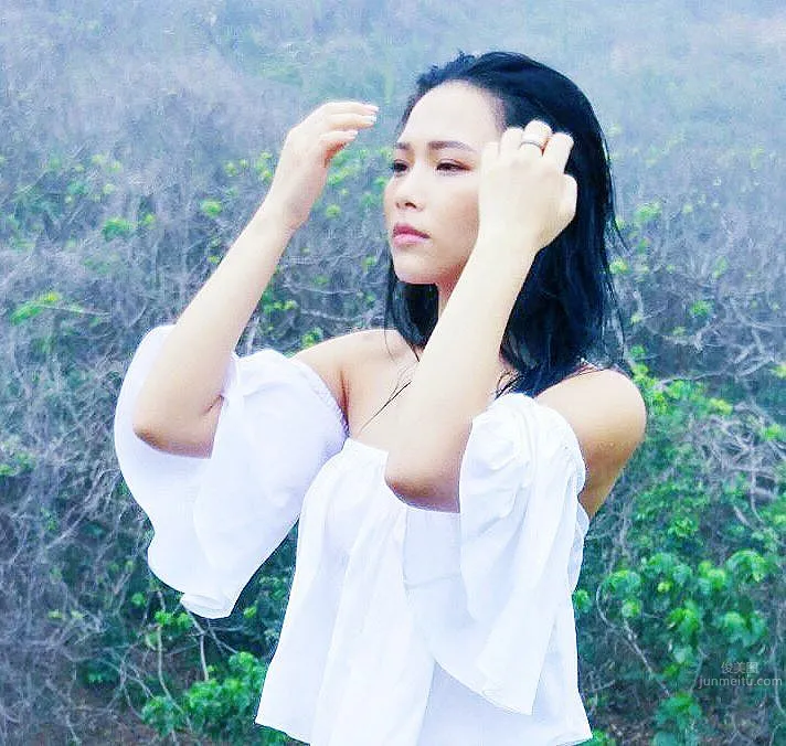 蔚雨芯(劉嘉麗)- 性感曬身材美圖 4