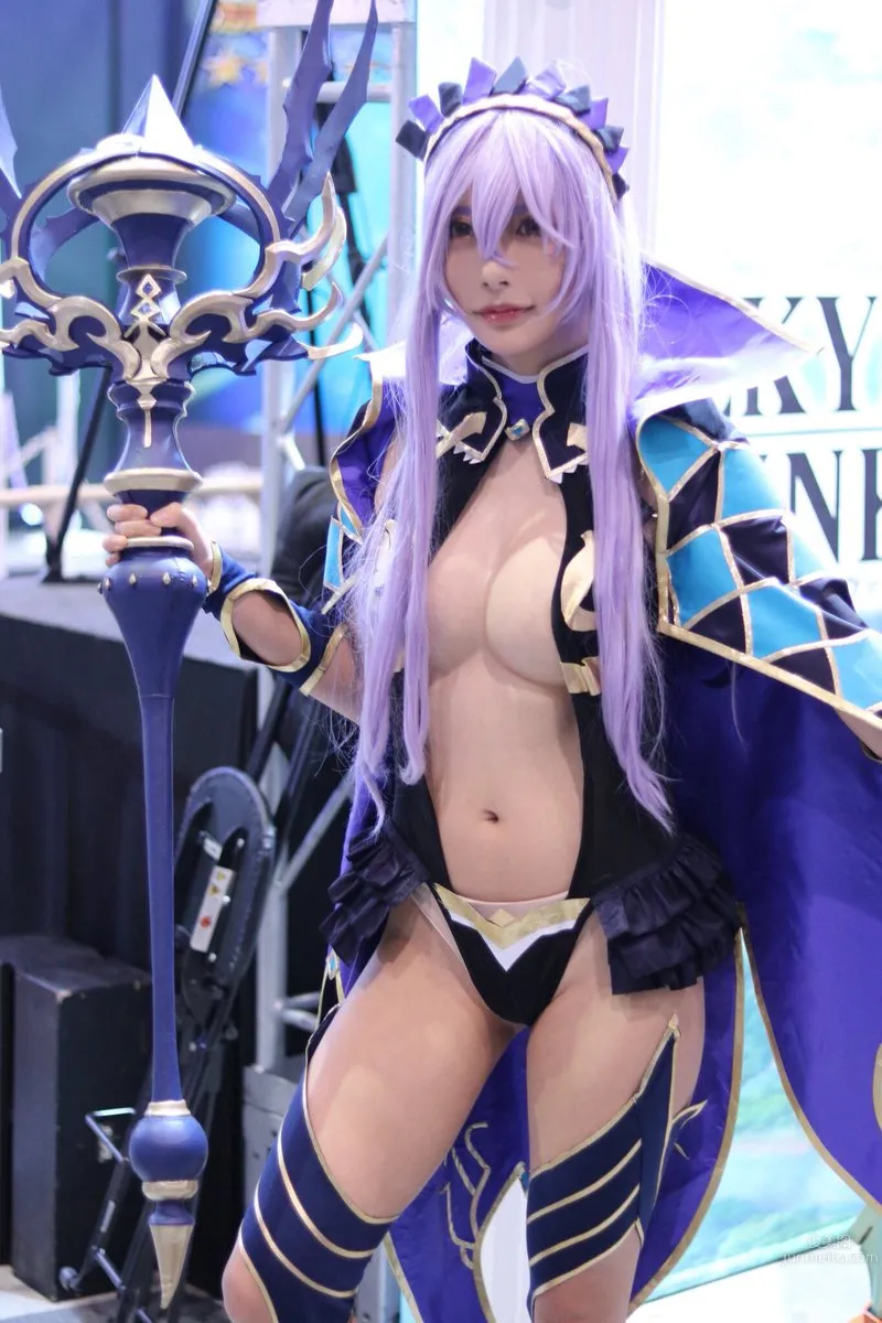 Reona Izumi - Crossdressing Mature Woman Sexy Coser Photo Set photo 2