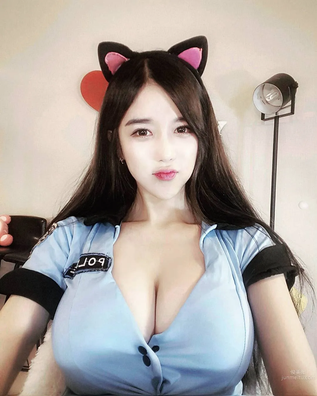 Dream Goddess Lee Soo Bin, IG Explodes Again with Unscientific Private Shoot photo 25