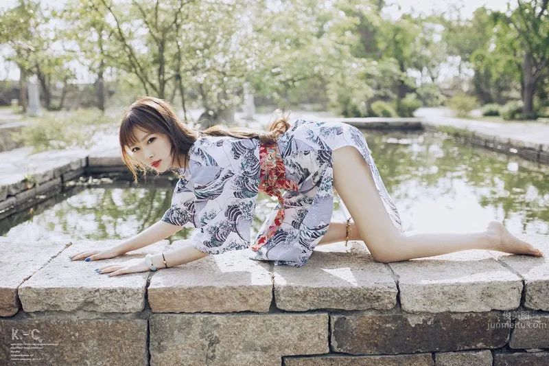 吴嘉宝- 外拍和服与浴室内衣写真_0