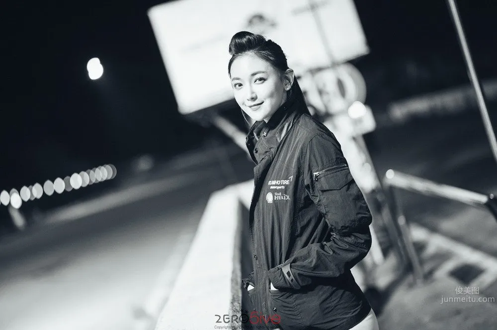 架景- 南韓美女賽車女郎清爽寫真 30