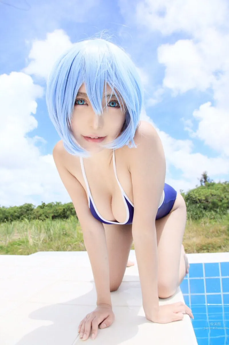 Reona Izumi - Crossdressing Mature Woman Sexy Coser Photo Set photo 17