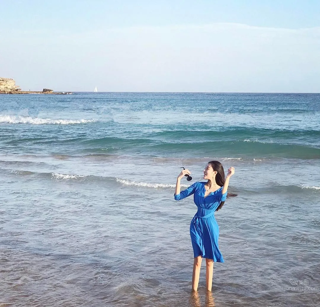 Jessica Hkusau, Elegant Legs Goddess with a Great Figure photo 15