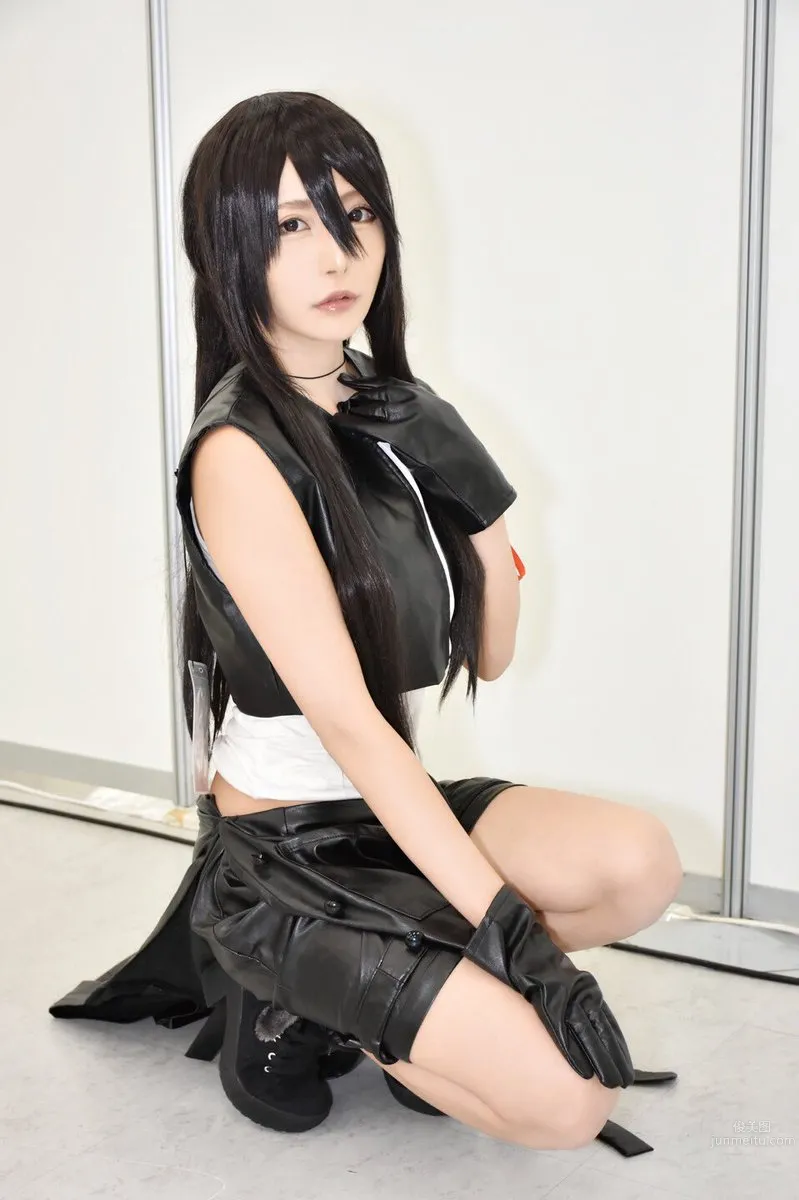 Reona Izumi - Crossdressing Mature Woman Sexy Coser Photo Set photo 14