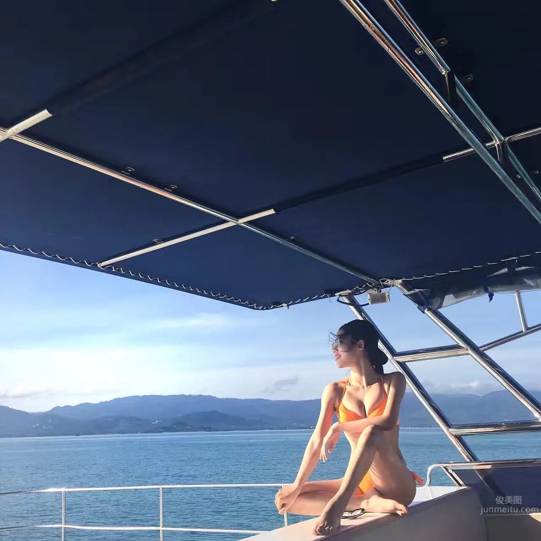 Ya Lu - A Good Figure That a Bikini Cannot Hide photo 27