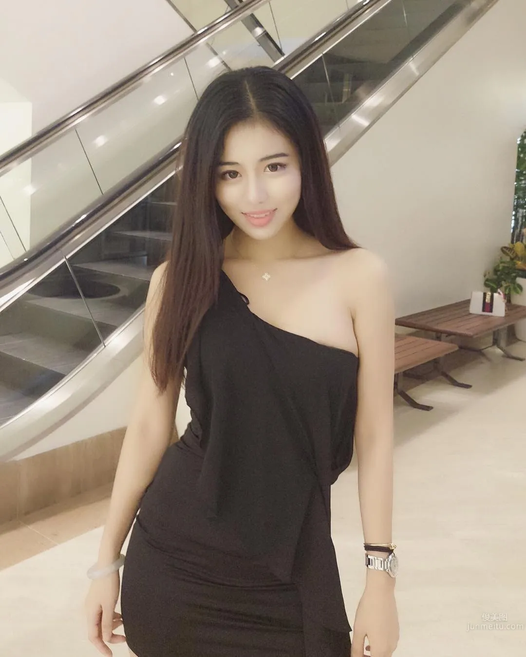 Ya Lu - A Good Figure That a Bikini Cannot Hide photo 21