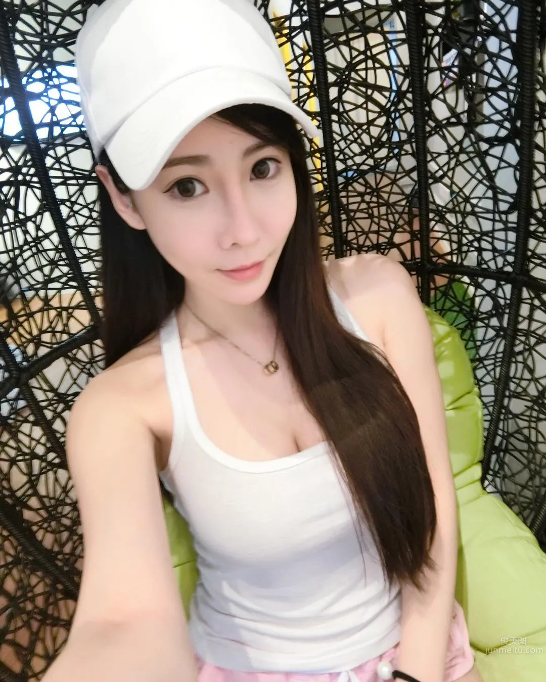 Melody Low- 新加坡正妹性感寫真 24