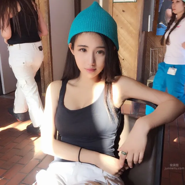 Ya Lu - A Good Figure That a Bikini Cannot Hide photo 17