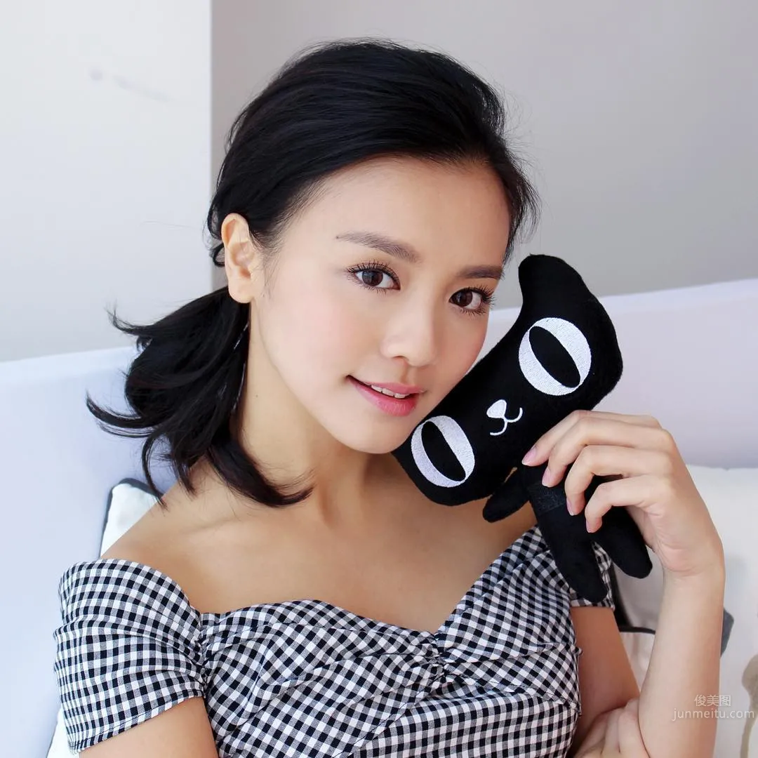 Christy Lai - Sporty Beauty Eye-Candy Private Shoot photo 19